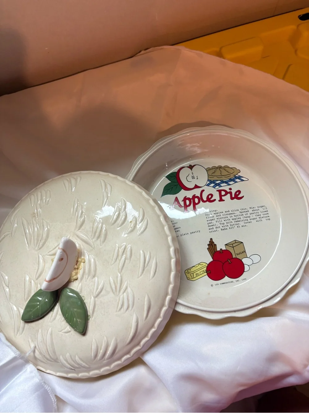 Vintage Ceramic Apple Pie Recipe Server Dish With Lid